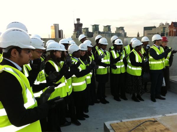 LBTS6's tweet photo. LBTS6 Topping Out http://t.co/M5PllVoO
