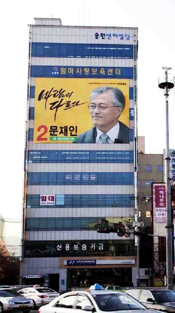 moonriver365 tweet picture