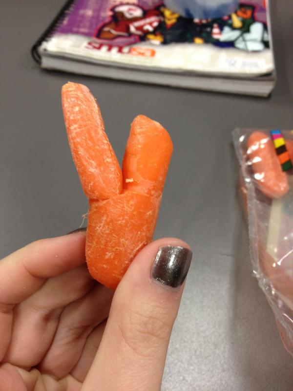 KayleyPinkney's tweet image. @AlyssaKelly30 Giraffe. Sitting. In. Front. Of. Me. Can&apos;t. See. Board. #SMUProblems