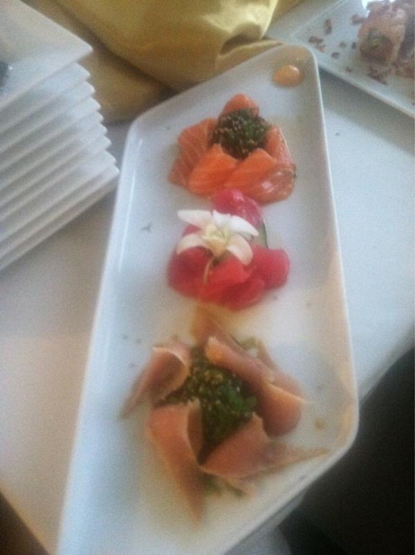 BEVERLYcatering's tweet photo. Origami sashimi at our luxurious Beverly Sushi station... http://t.co/eGRHFgFw