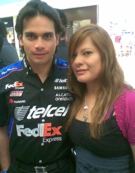 Simpsonliza's tweet image. @gerspeed1 los mejores deseos para #2012 que será de nuevo tu año abrazos #Gracias2011 xq pude conocerte. Éxitos! ^^