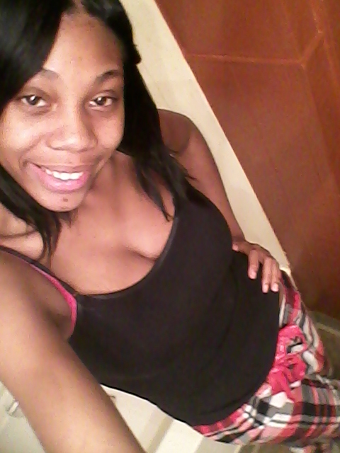 Watch EvonTeylor 💅🏾📸's leaked NSFW photo on TwXstars