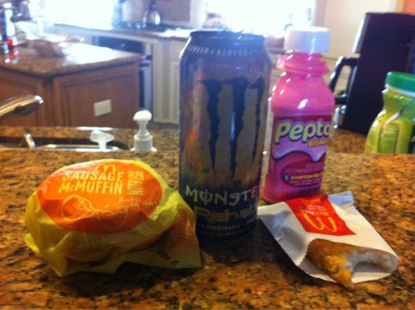 gdaubs's tweet photo. New years day breakfast #breakfastofchampions http://t.co/MNgcv2Lh