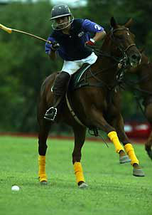 sebasvelarde's tweet photo. un poco de polo action !!! http://t.co/K37SLHNE
