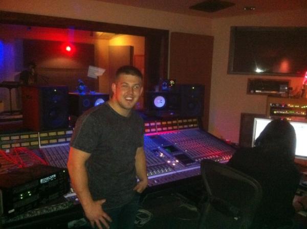caylakimble's tweet image. “@GregKimblemusic: Making hits in the studio http://t.co/yRDzzxrO” #GETITGETITGETIT
