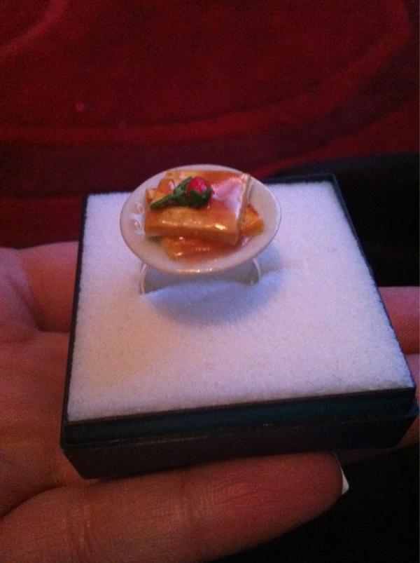 WideEyedDesigns's tweet photo. So it's New Years, everyone's going on a diet.. But don't deprive your jewellery box of a sweet treat. Waffle ring!! http://t.co/lGE0b0I3