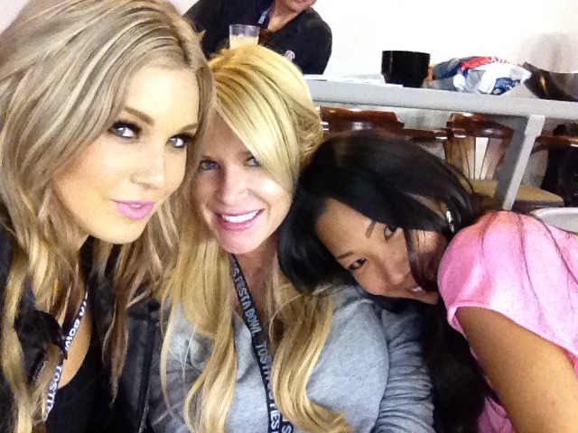 Muah! 😘 &ldquo;@Ciara_Price: Love these girls @CheckOutAmanda @hiromioshima http://t.co/3M4qd1Mu&rdquo;<a class="tags" target="_blank" title="On Twitter" href="/?out=eyJ0eXAiOiJKV1QiLCJhbGciOiJIUzUxMiJ9.eyJpYXQiOjE3MjE0NjMxMjcsImlzcyI6InR3cG9ybnN0YXJzLmNvbSIsIm5iZiI6MTcyMTQ2MzEyNywiZXhwIjoxNzUyOTk5MTI3LCJyZWRpcmVjdF91cmwiOiJodHRwczovL3R3aXR0ZXIuY29tL0NpYXJhX1ByaWNlIn0.Di4_SgTwLotakpfAWXa7UvyOxLqlbGBhkPo-uLF99GURWf28xAYyQ33g-Ljc_x448OQ6t6pFQoJqh4GQH3q_vQ">@Ciara_Price</a><a class="tags" target="_blank" title="On Twitter" href="/?out=eyJ0eXAiOiJKV1QiLCJhbGciOiJIUzUxMiJ9.eyJpYXQiOjE3MjE0NjMxMjcsImlzcyI6InR3cG9ybnN0YXJzLmNvbSIsIm5iZiI6MTcyMTQ2MzEyNywiZXhwIjoxNzUyOTk5MTI3LCJyZWRpcmVjdF91cmwiOiJodHRwczovL3R3aXR0ZXIuY29tL0NoZWNrT3V0QW1hbmRhIn0.ni9RwvSPpk6vCYTKBei5swd22V5rJKokJYdWsekzntA8h-j_jsUbn9_CHHr81Mfe1vkgY58VoMvDCgJ-wxfTUg">@CheckOutAmanda</a><a href="/tag/playmateinfluence"class="tags"><span>#playmateinfluence</span></a>