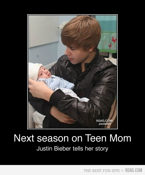 CelebrityFuck's tweet photo. #thisyear @justinbieber had his baby! PROOF!!!!!!!!!!!!! http://t.co/aN8AsR98