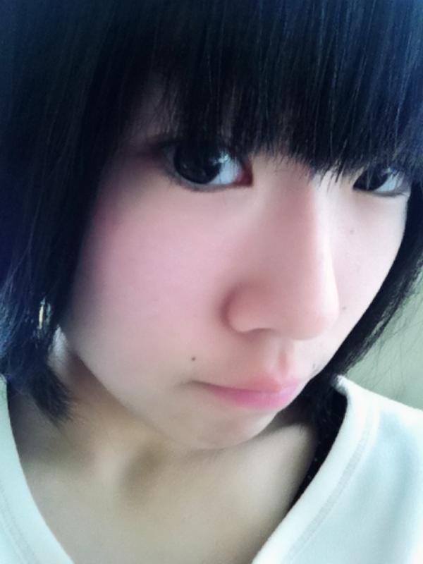 seiko_kkk's tweet photo. 昨日パックしたらめちゃくちゃ肌白くなった (⌒▽⌒) やったーん http://t.co/5kbOY7Pt
