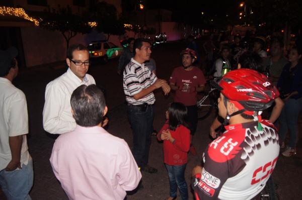 nachoperaltacol's tweet image. Pasé a saludar a mis amigos del Colectivo Pedaleale. Cuando la sociedad civil se organiza más rápido logramos cambios.