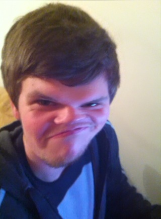 lewisdobs13's tweet photo. Braggy looking handsome as ever haha http://t.co/yo4cPK9f