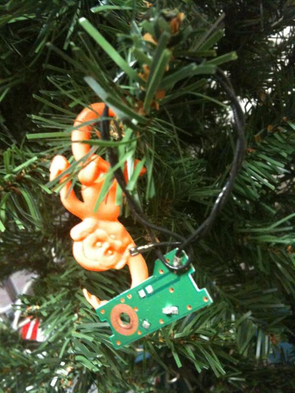 WiiRepair's tweet image. #Disassembling #WERepair's #Christmas #Tree for the #Season!#Only #Lone #Monkey remains + my #Circuit #Board #Ornament!
