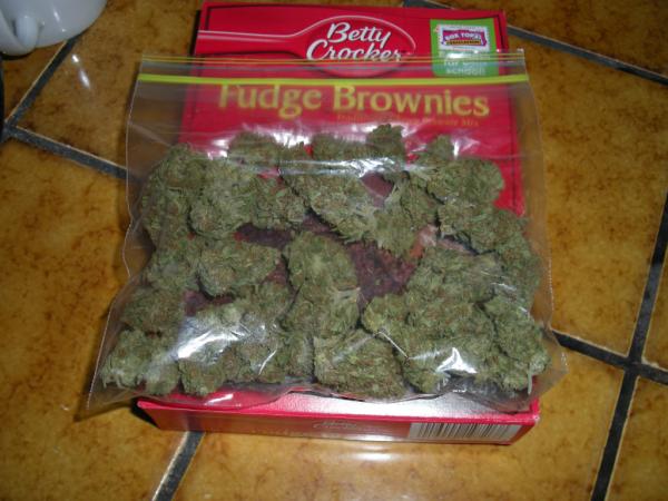 Humboldt_Jay's tweet image. "That Cali got me blowed &amp; Texas got me leanin" - @paulwallbaby "#2Cups" prod by @G_Luck @_BDON soundcloud.com/paulwallwednes…