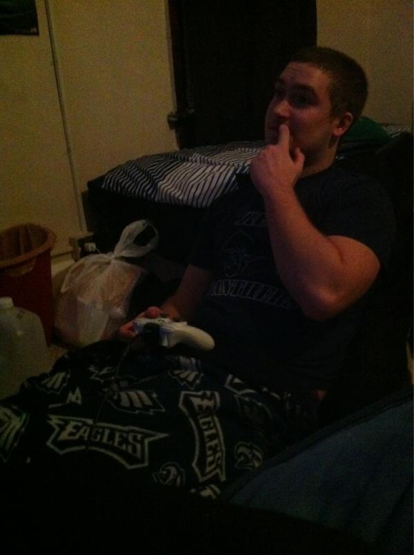 akabanks32's tweet image. I didn't know @stevie_the_pooh was a eagles fan! #fuckKC