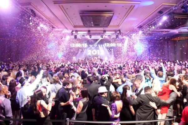 PlayboyEvents's tweet photo. Just posted the CHICAGO @Playboy #NYE photo gallery to Facebook! http://t.co/TT9VEjBQ http://t.co/0BlDyldS