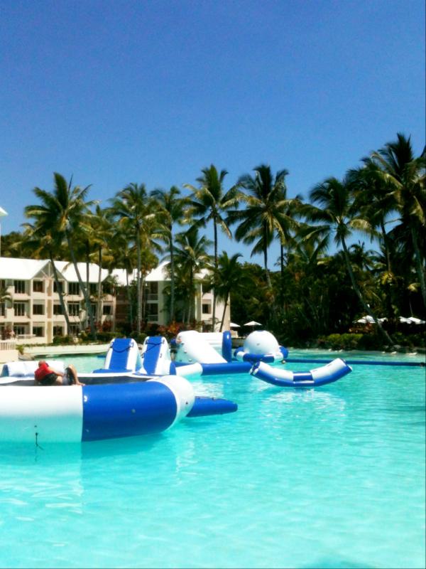 SheratonMPD's tweet photo. Plenty of fun & excitement @SheratonMPD w/ our Aqua Activities, good luck getting the kids (and yourselves) off them!! http://t.co/tZ92oISd