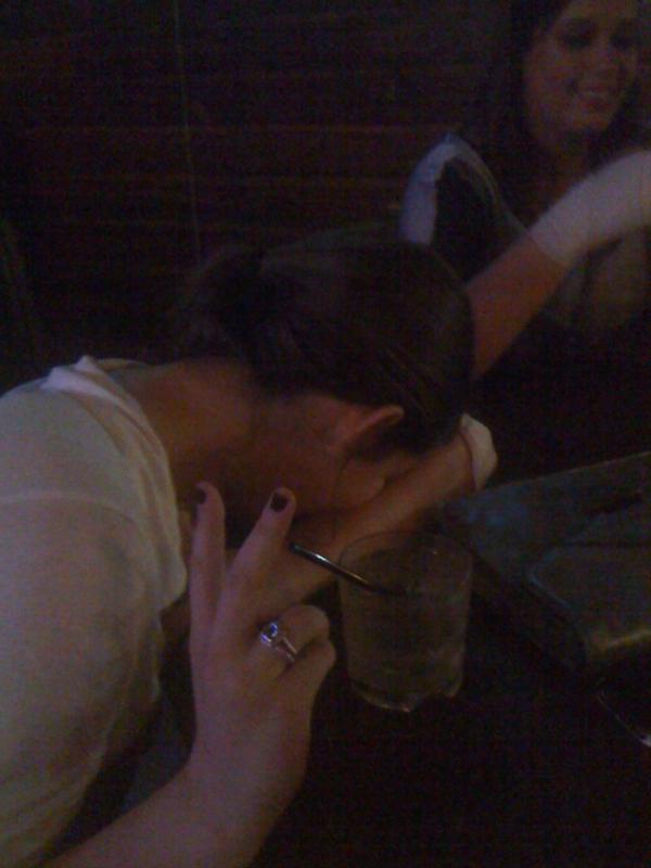 AmyEEck's tweet photo. "I lie I lie it's glass and I want" @tor22freeman http://t.co/Vl0kPvX6