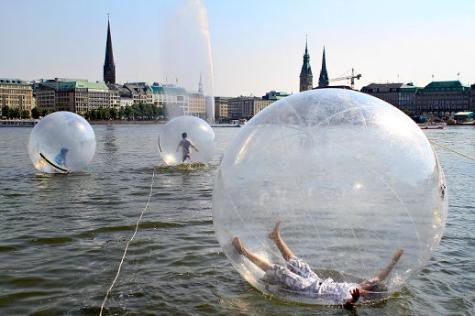 FabTabTV's tweet image. @luxtravelErika Bubble surfing! This looks SO fun! #fabtab