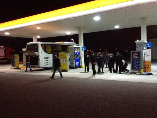 cale86's tweet image. Grande vittoria oggi con il porto rollè per 4-0 peccato per il ritorno con il pullman in panne xd xd