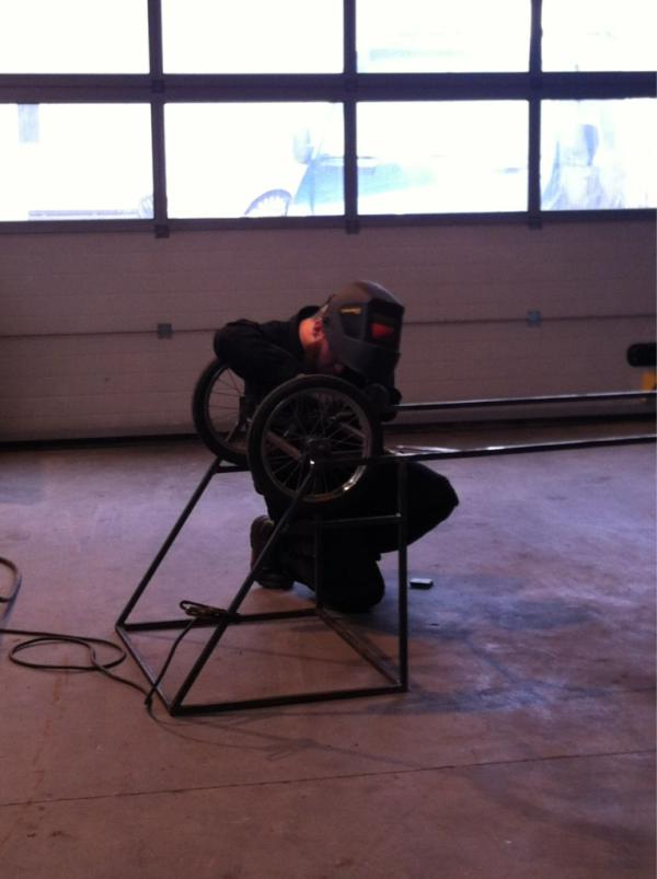 Gedanken_Fee's tweet image. Da sehr ihr es #OrangeSofa #Piraten