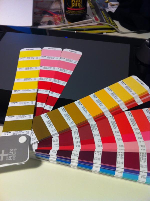 mathiaseriksson's tweet image. Bestämmer färger¡ #designmanual