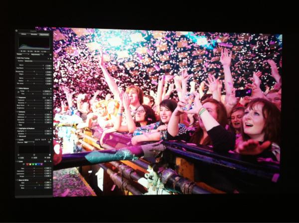 Gregorynolan's tweet image. @_sleepingsouls #pinkconfettiparty it&apos;s back! #fthctour