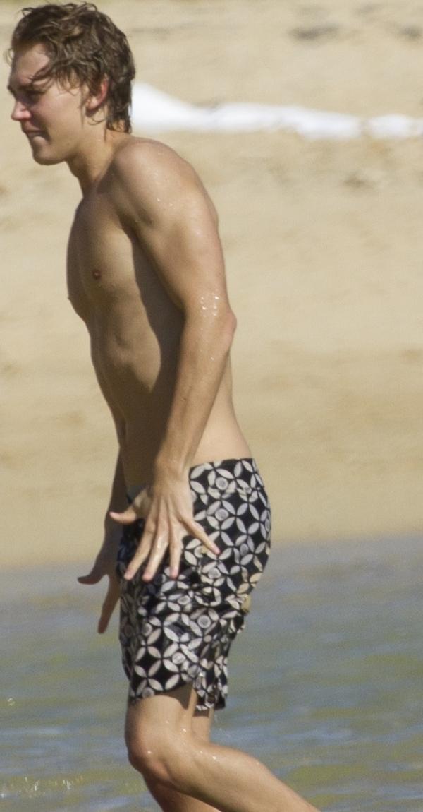 SuperficialGuys's tweet image. superficialguys.blogspot.com/2012/01/austin…  || #AUSTIN_BUTLER ♥