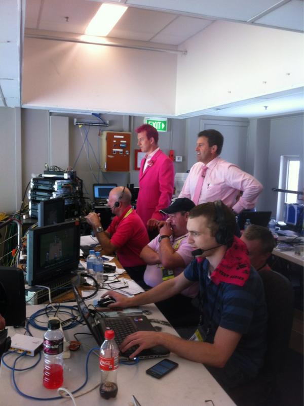 Sullivan87M's tweet image. @SarMil23 or..... #CommBox