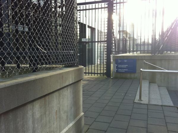 annaholligan's tweet photo. Just arrived #ICC ready for #Ocampo6 decision http://t.co/1n49jGZy