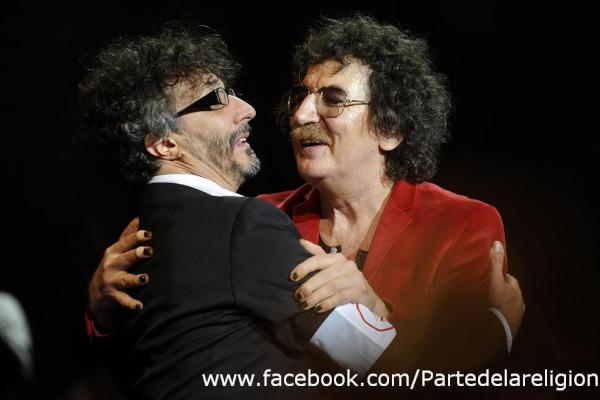 garciasaynomore's tweet photo. Foto con @FitoPaezMusica en el Gran Rex, tambien podes seguirnos en Facebook, http://t.co/zJW5VokC http://t.co/ZhU6ctnx