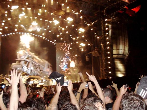 JuarezSMFilho's tweet image. @acdcnoticias @ACDC_BRASIL veja essa outra. #WeSaluteACDC #HighwayToHelp