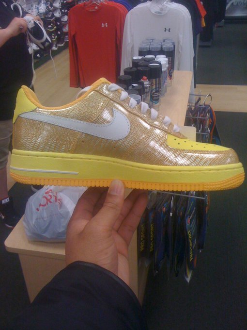 Watch The Patriarch's leaked NSFW photo on TwXstars