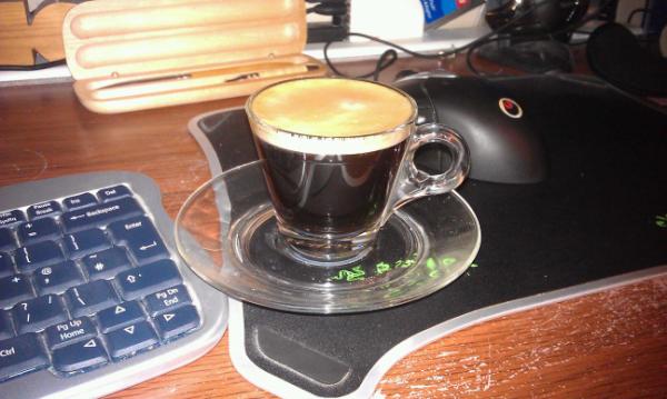 Pictorialism's tweet photo. Coffee time http://t.co/TWMrb04w
