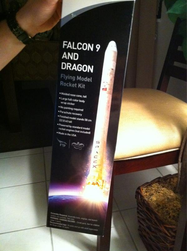 Jesszuber's tweet photo. The husband just opened his birthday present. Lets go launch this puppy @SpaceXer http://t.co/zul71cuM