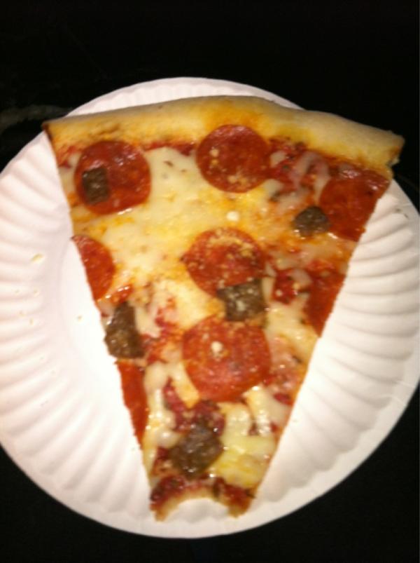 Pizzaandranch's tweet photo. NO RACNCH?? How dare they http://t.co/mCDeFBQu
