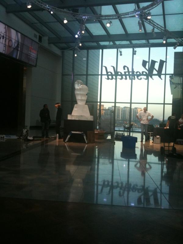 tsylee's tweet image. If you're shopping in Westfield Stratford today, come and guess how long until the ice sculpture melts #britishairways