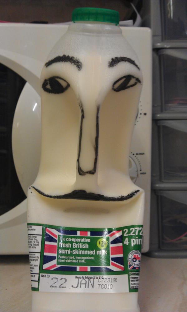 Bexjw_'s tweet image. MUSTACHE MILK! #workupdates