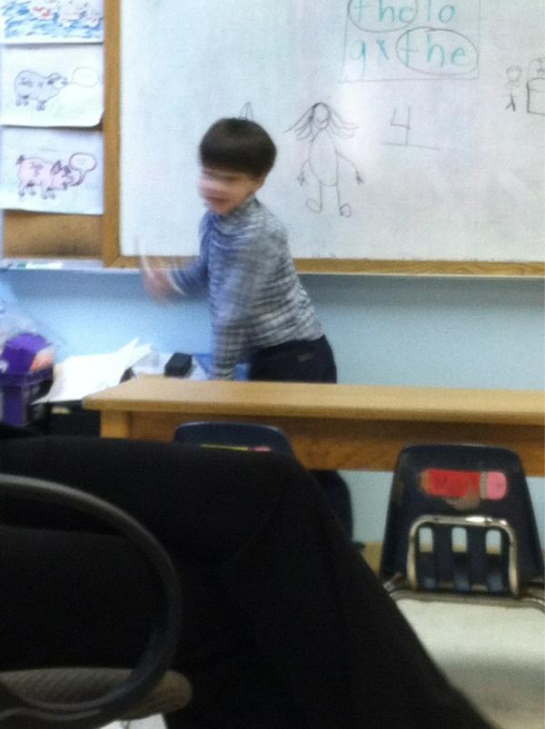 SumnerStayer's tweet photo. @oliviacole96 is afraid of children http://t.co/ZmNWoQat