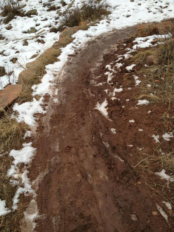 BocoRanger's tweet image. Hall Ranch/Antelope is muddy with patches of ice (and patches of dry, too).  Please don't shortcut!  #boco_trails