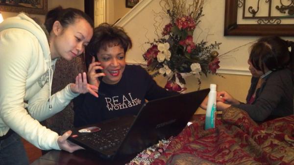 LTDjohnWIN's tweet photo. Team Calling at the Browns... phone calls, pq's, and manicures??? http://t.co/EH0UZvrc