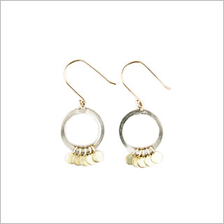 BrumlDesign's tweet image. Elegant and sweet, the best of both, #silver and #gold #earrings from #brumldesign.com
