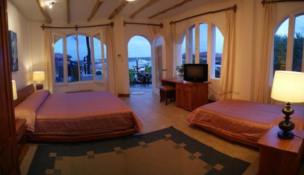 AngermeyerW's tweet image. Great rooms with ocean view. Special prices! angermeyerwaterfrontinn@gmail.com