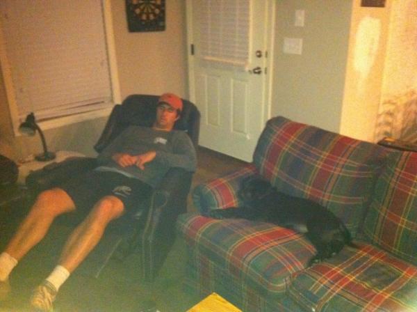 ajphil2's tweet photo. @bob_jasperse #naptime http://t.co/m0SOA4A7