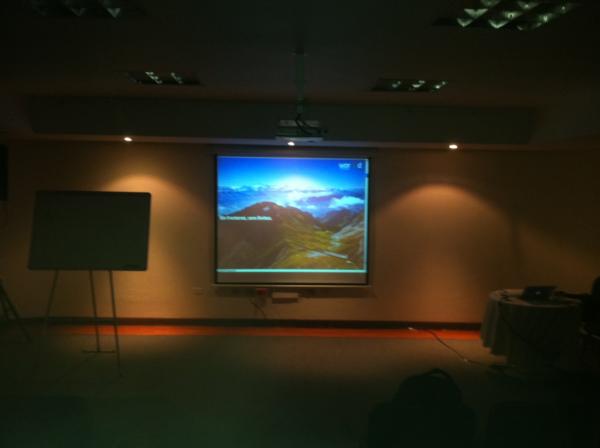 World_Hispano's tweet image. Salon wor(l)d communicate: todo un #ShowMultimedia(l) para comunicar esperalo...! Btá Medellin, Cali, Armenia, 2012