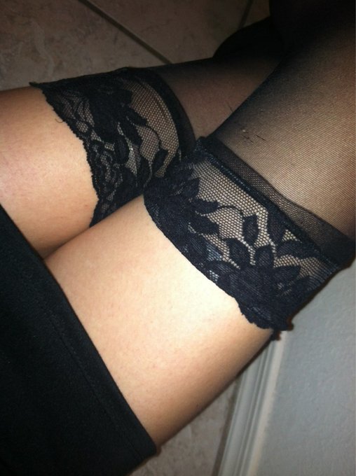 Getting a good playlist together now!!!  Sorry it's taking awhile http://t.co/L6tT2wfS<a href="/tag/hustler"class="tags"><span>#hustler</span></a>