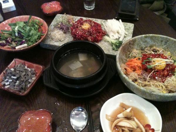 amond_bb's tweet photo. 육회냉면은 어디에... http://t.co/C8skLftO