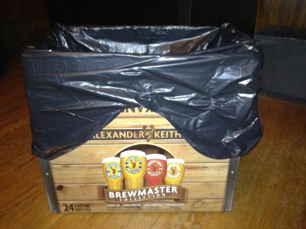 tylerbenning_'s tweet image. Dont have a garbage can?#studentsolutions