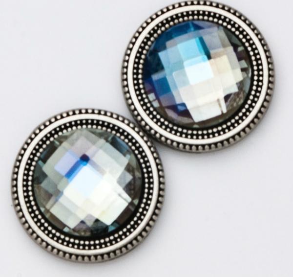 Magnebutton's tweet image. Mystic Crystals *BEST SELLERS*
Great accessory on your scarves, sweaters, hats, and on our NEW 
Magnebutton necklace!