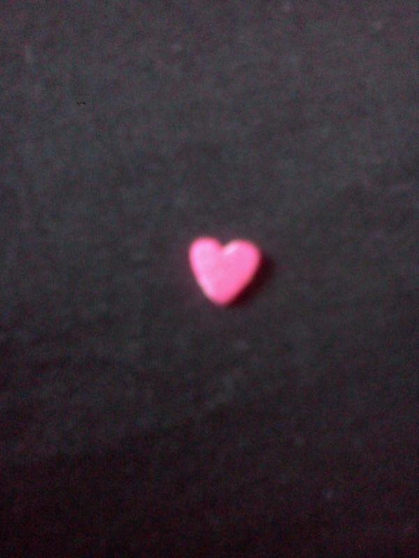 giigicecc's tweet photo. This is what I find on my bed when I wake up... @emilywalako @HeatherCorliss @jax07 @kritKrew @x123laurenn @xoleahh http://t.co/k8X1QVQK