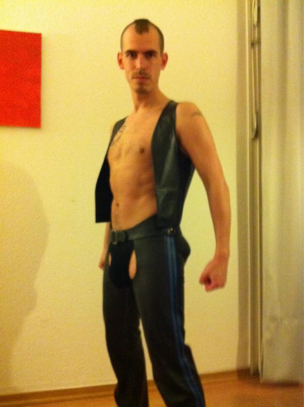JasonStormmeXXX's tweet photo. Ready for #BBerlin in my new chaps... Off to meet some dirty hung Germans who are gonna wreck my hole ;@) http://t.co/m90W8MXr